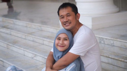 Zaskia Adya Mecca Ungkap Kondisi Hanung Bramantyo Usai Jalani Operasi Pengangkatan Kista