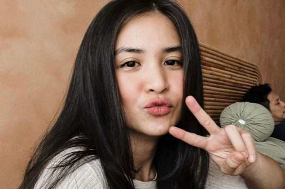 Putri Titian Bertambah Usia Tapi Tak Terlihat Menua