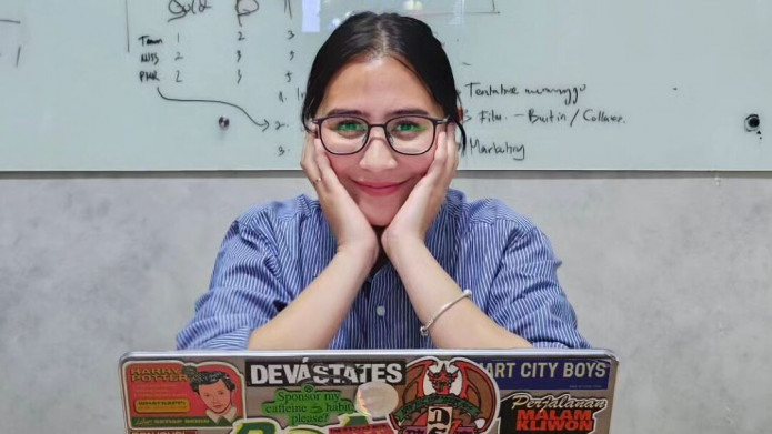 Jinsiy aloqa video: Ota qizini sikish