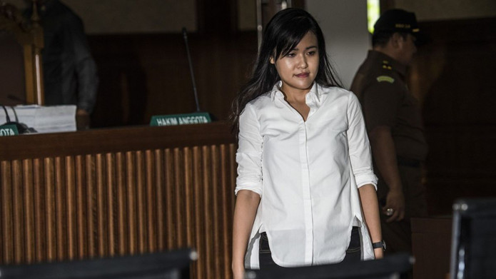 Ayah Mirna Akui Punya Bukti CCTV Lain Tapi Tak Diserahkan ke Polisi