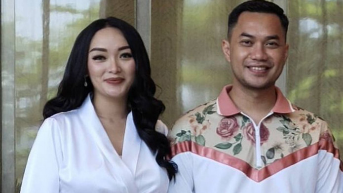 Unggahan Sirajuddin Suami Zaskia Gotik Jelang Dipanggil KPK