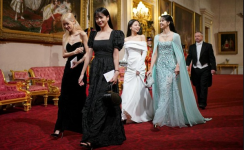 BLACKPINK Hadiri Jamuan Kenegaraan di Istana Buckingham, Disambut Raja Charles