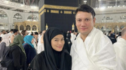 Titi Kamal Unggah Foto Saat Umroh, Agama Christian Sugiono Menjadi Perhatian