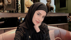 Dituding Telat Bayar Pengasuh, Ini Tanggapan Aghnia Punjabi