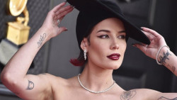 Halsey Tampil Lebih Kurus, Diduga Idap Lupus dan Leukimia