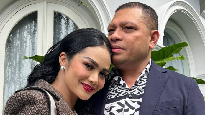Muncul Ramalan Hard Gumay Terkait Rumah Tangga Artis Inisial K, Krisdayanti?