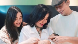 Selamat! Inilah Nama Anak Pertama Denny Sumargo dan Olivia Allan