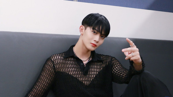 Bae Jinyoung Diumumkan Keluar dari CIX, Agensi Beberkan Alasannya
