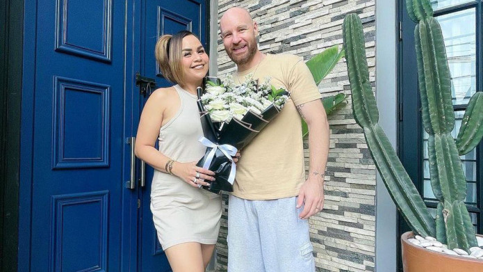 Kondisi Suami Melaney Ricardo Usai Jalani Operasi Tumor di Bagian Kepala