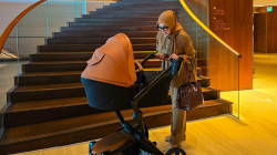 Syahrini Unggah Potret Stroller Baby R, Netizen Salah Fokus dengan Harganya