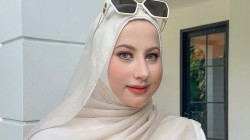 Tasyi Athasyia Pamer Beli Hp Baru Seharga Rp45 Juta, Netizen Bandingkan dengan Umrah