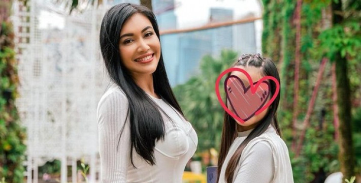Alasan Denada Konsisten Tutupi Wajah Anaknya di Sosmed