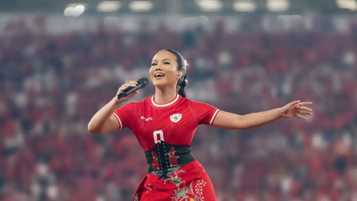 Tampil & Tonton Laga Timnas Indonesia Secara Langsung, Yura Yunita Rasakan Merinding