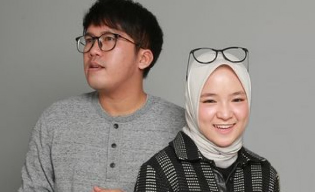 Pakai Baju Longgar Saat Manggung, Nissa Sabyan Dikabarkan Hamil