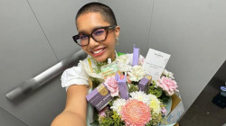 Tampilan Nyentrik TikTokers Mbak Tumbas di TikTok Awards Indonesia 2024