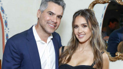 Umumkan Perceraian, Jessica Alba Tuntut Hak Asuh Anak ke Cash Warren