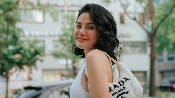 Pemeriksaan Nikita Mirzani Kembali Ditunda, Singgung Soal THR untuk Karyawan
