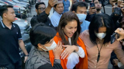 Inilah Alasan Nikita Mirzani Tampak Santai Saat Dinyatakan Resmi Ditahan