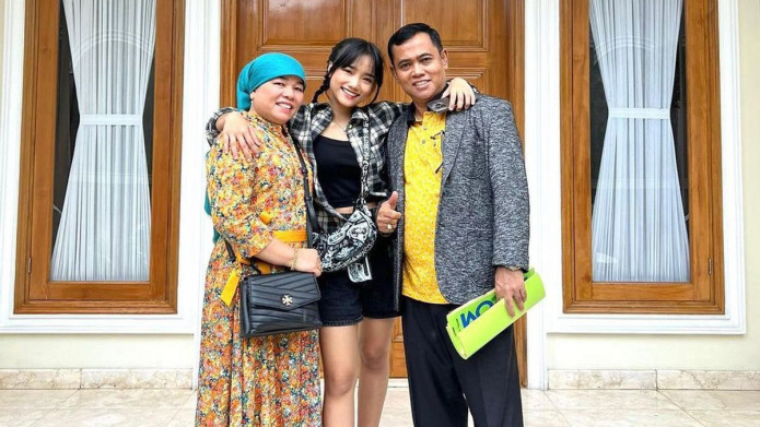 Disebut Batasi Interaksi Fuji dengan Verrell Bramasta, Haji Faisal Beri Klarifikasi