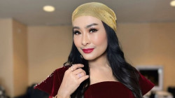Iis Dahlia Beberkan Doa Khusus Saat Jalani Ibadah Umrah Bersama Keluarga