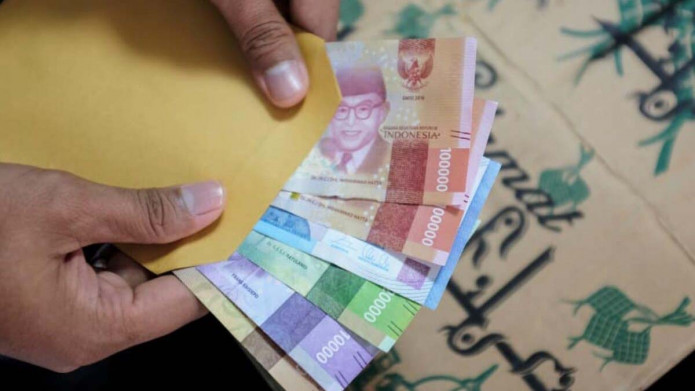 5 Cara Mengelola Uang Gajian dan THR Agar Tak Boros di Momen Lebaran