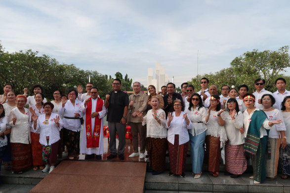 Makna Paskah Subuh di TMPN Kalibata: Warisan Spiritualitas dan Nasionalisme yang Terus Hidup