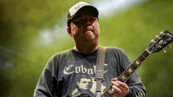 Perwakilan Band Seringai Akhirnya Ungkap Penyebab Kematian Ricky Siahaan