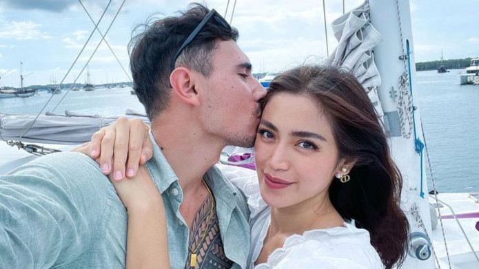 Jessica Iskandar jadi Donatur ASI, Begini Respon Vincent Verhaag