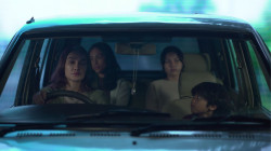 Perjalanan Spiritual Luna Maya, Cari Pertolongan Orang Pintar Lewat Film Terbarunya ‘Jalan Pulang’