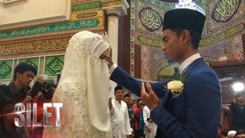 Muzammil Hasballah dan Sonia Ristanti Resmi Menikah (3/3)